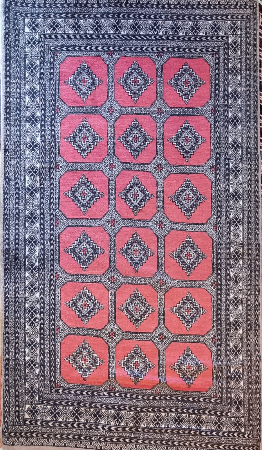 Handmade Pakistan Lahour | 240x155 cm
