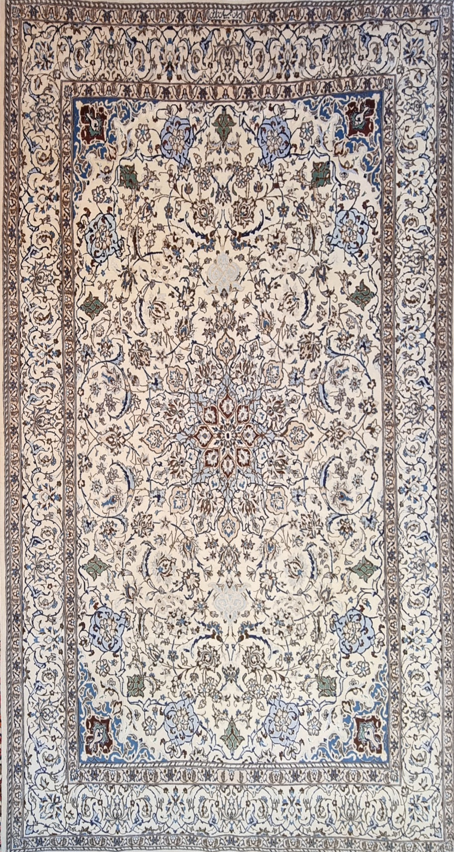 Handmade Persian Naein | 328×195 cm