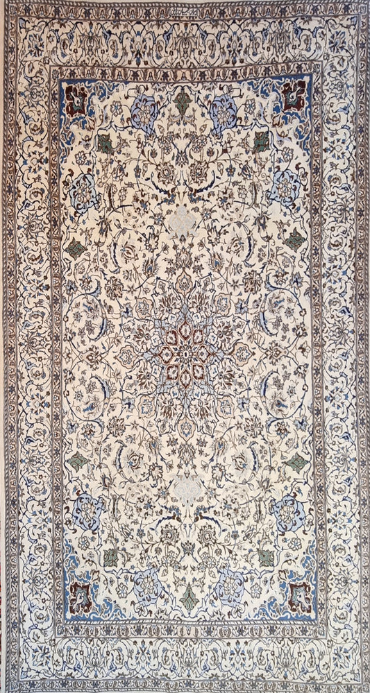 Handmade Persian Naein | 328×195 cm