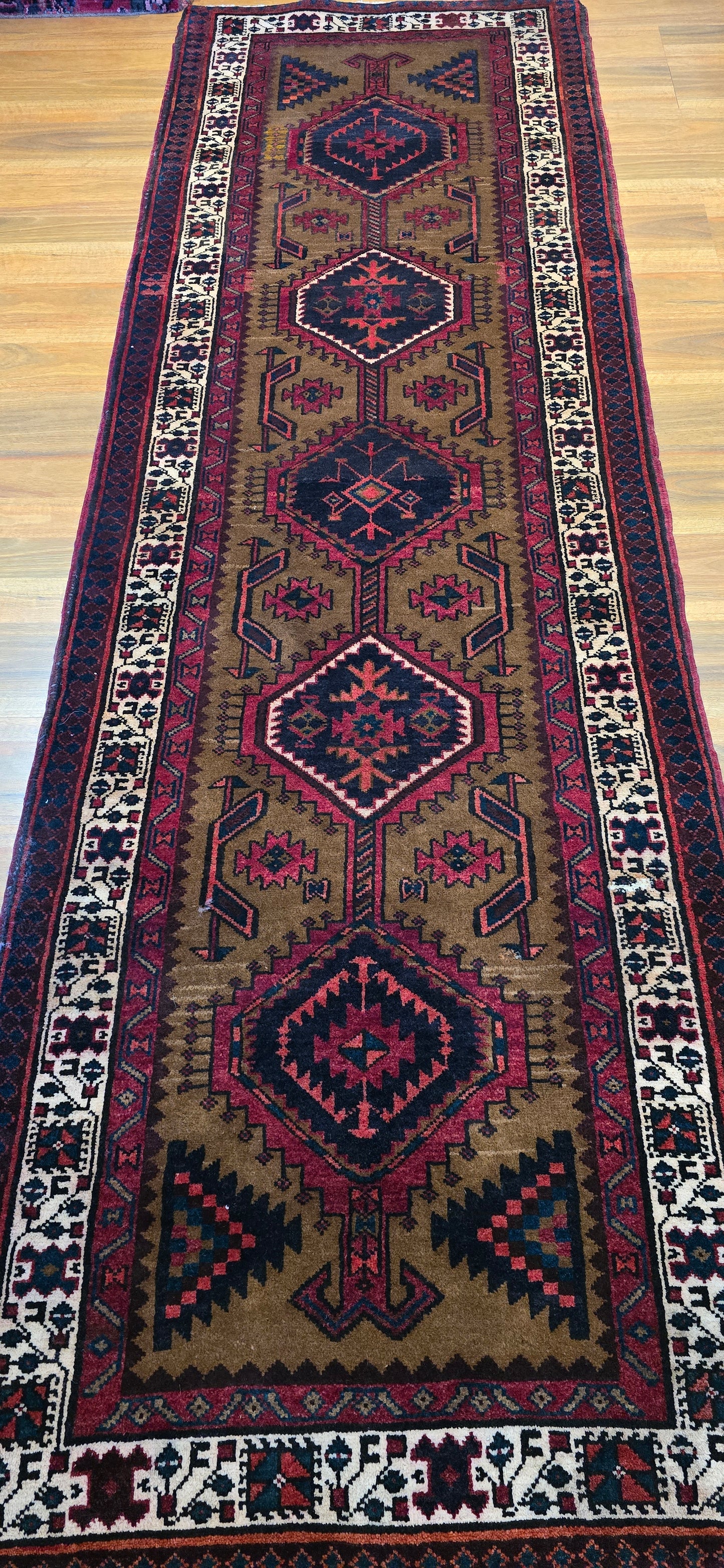 Handmade Persian Yalameh | 310 x 116 cm